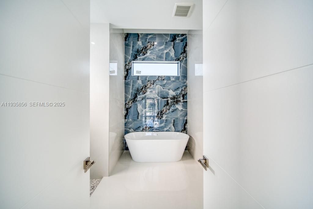 For Sale: $799,000 (4 beds, 3 baths, 2236 Square Feet)