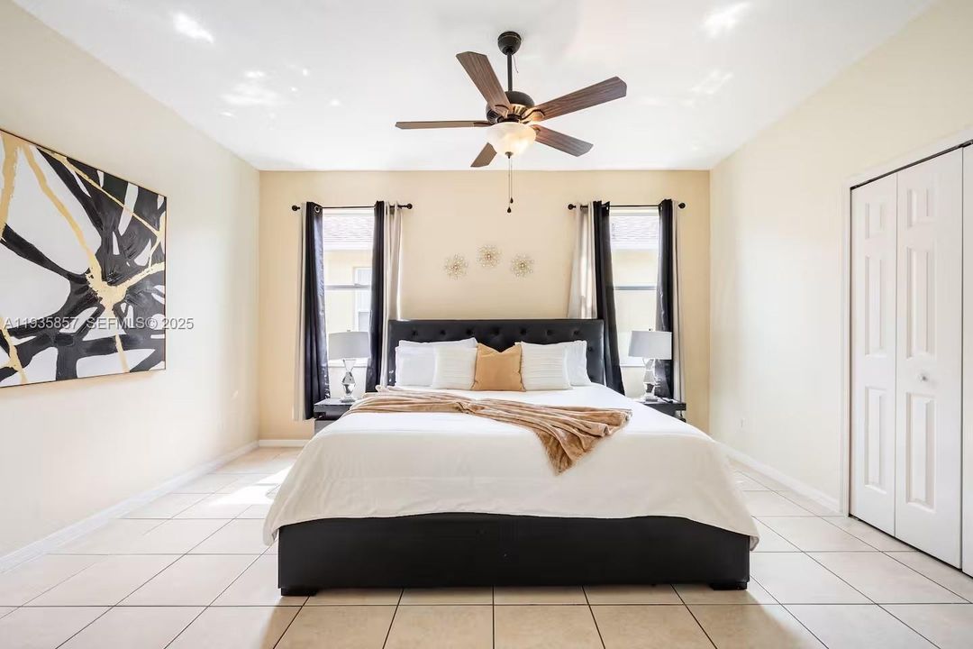 For Rent: $2,800 (5 beds, 2 baths, 0 Square Feet)