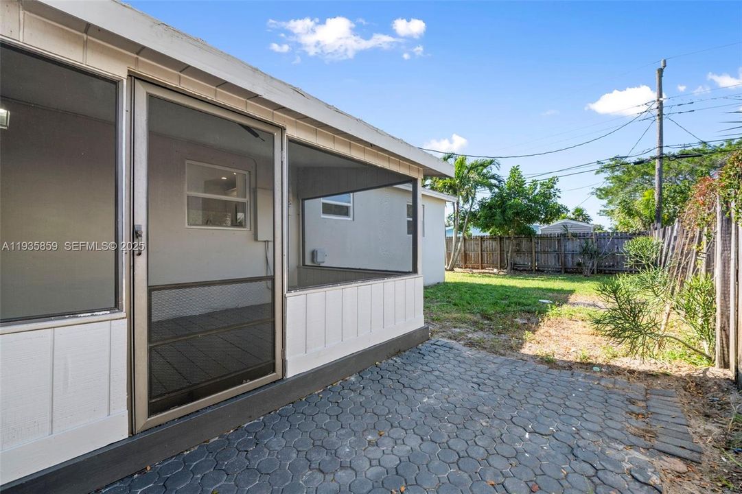 En Venta: $415,000 (2 camas, 1 baños, 960 Pies cuadrados)