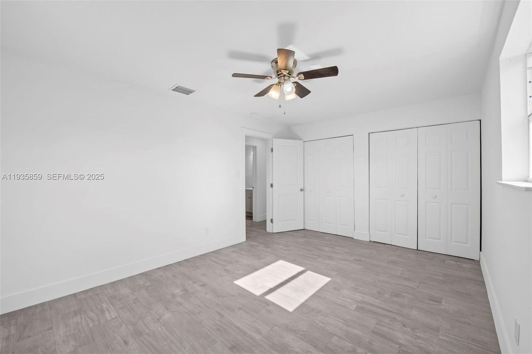 En Venta: $415,000 (2 camas, 1 baños, 960 Pies cuadrados)