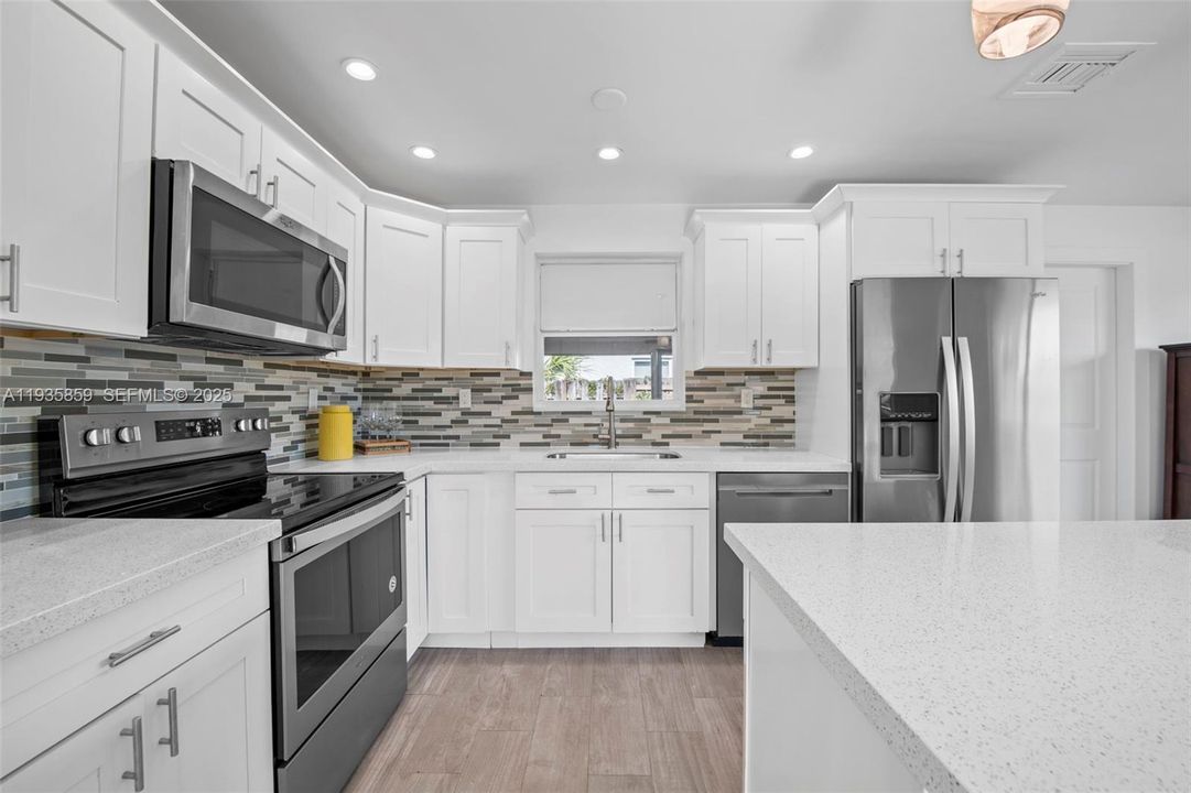 En Venta: $415,000 (2 camas, 1 baños, 960 Pies cuadrados)