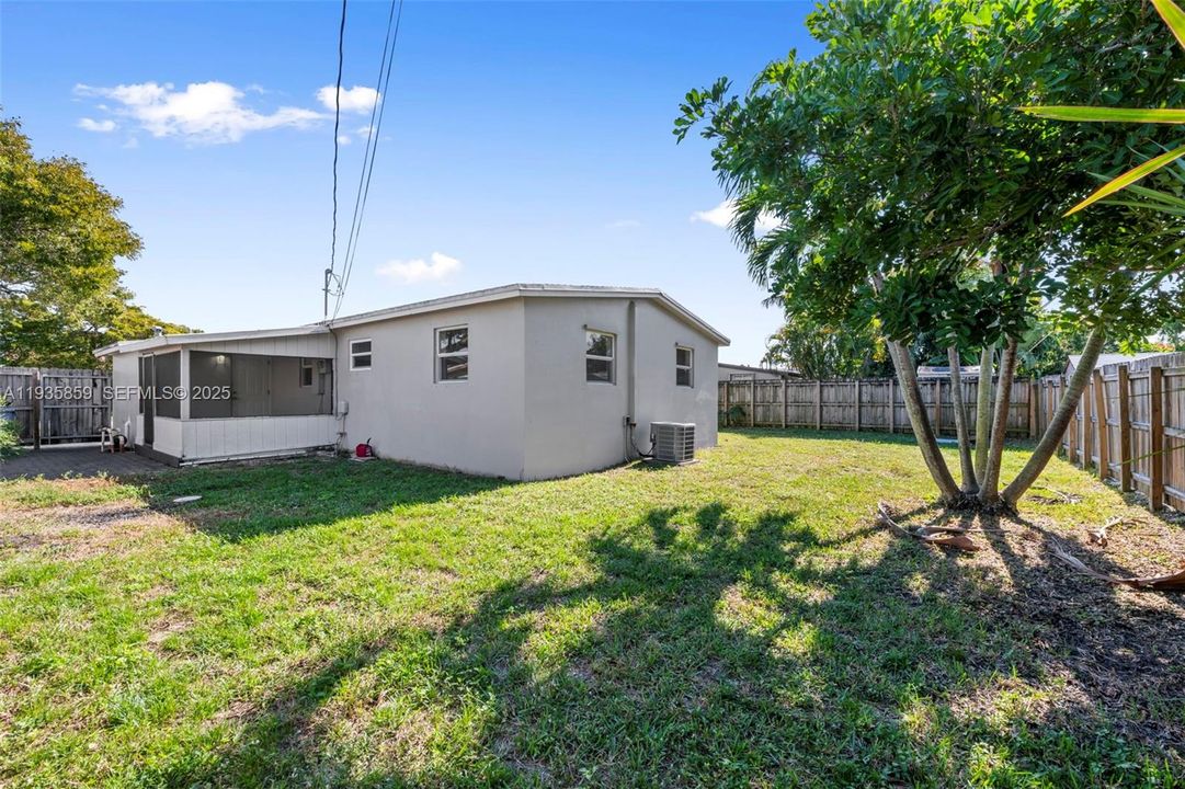 En Venta: $415,000 (2 camas, 1 baños, 960 Pies cuadrados)