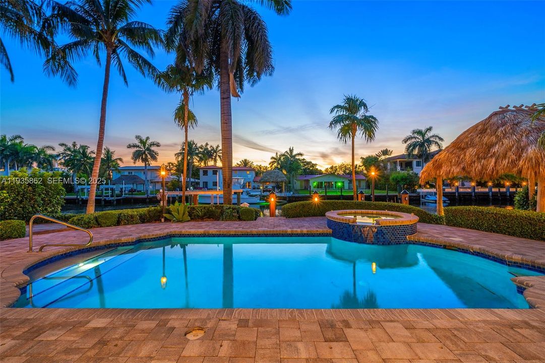 En Renta: $25,000 (7 camas, 7 baños, 6006 Pies cuadrados)