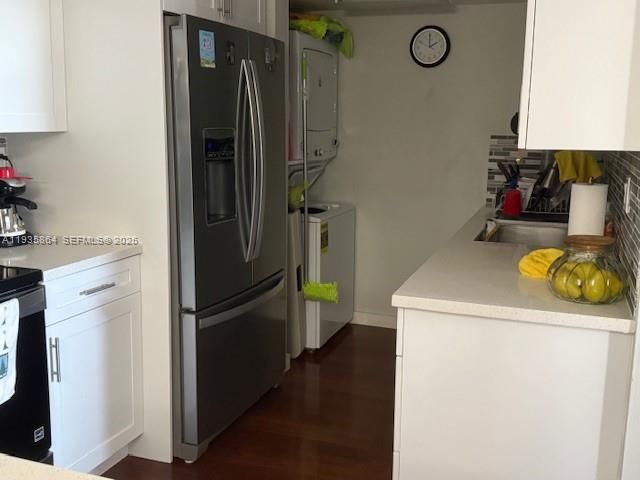 For Sale: $385,000 (2 beds, 2 baths, 1060 Square Feet)