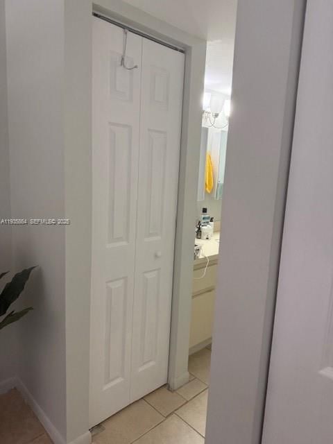 For Sale: $385,000 (2 beds, 2 baths, 1060 Square Feet)