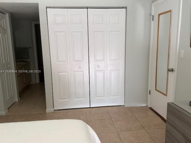 For Sale: $385,000 (2 beds, 2 baths, 1060 Square Feet)