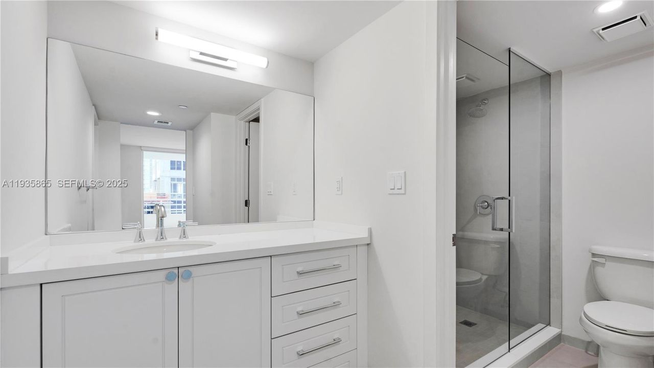 В аренду: $4,154 (1 спален, 1 ванн, 1036 Квадратных фут)