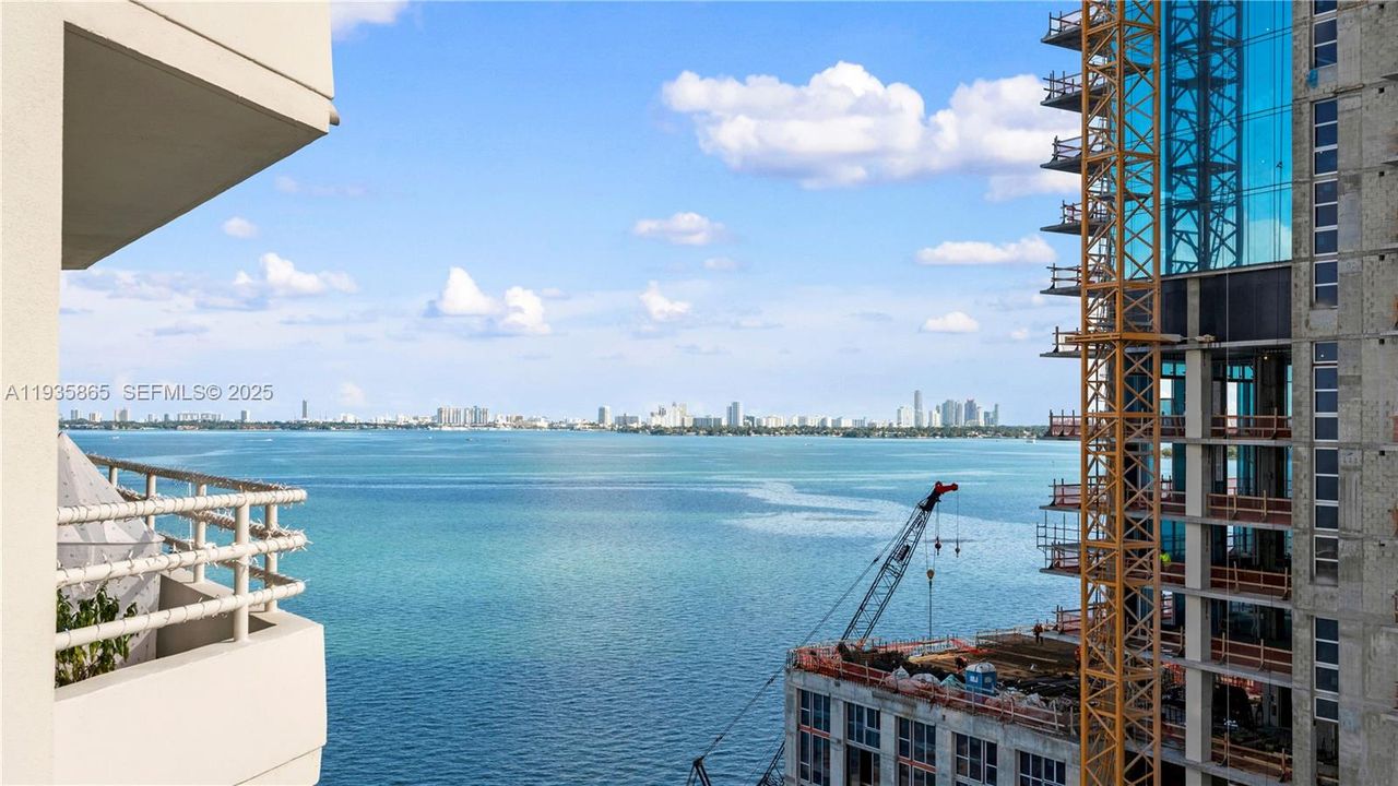 В аренду: $4,154 (1 спален, 1 ванн, 1036 Квадратных фут)