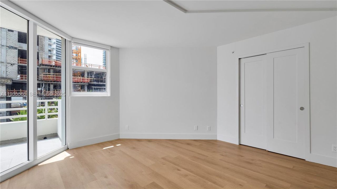 В аренду: $4,267 (2 спален, 2 ванн, 1291 Квадратных фут)