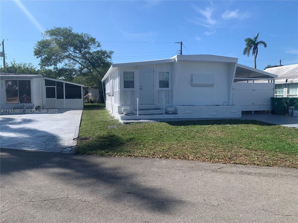 待售: $239,900 (3 贝兹, 2 浴室, 804 平方英尺)