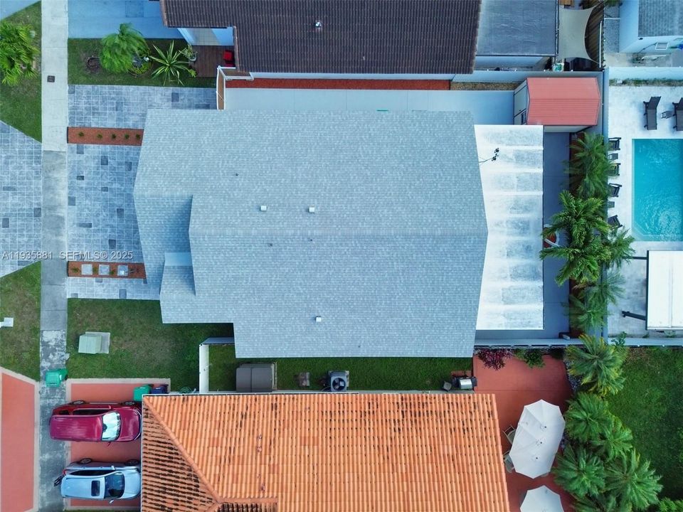 На продажу: $675,000 (3 спален, 2 ванн, 2010 Квадратных фут)