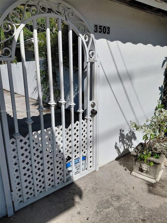 В аренду: $2,750 (2 спален, 2 ванн, 1000 Квадратных фут)