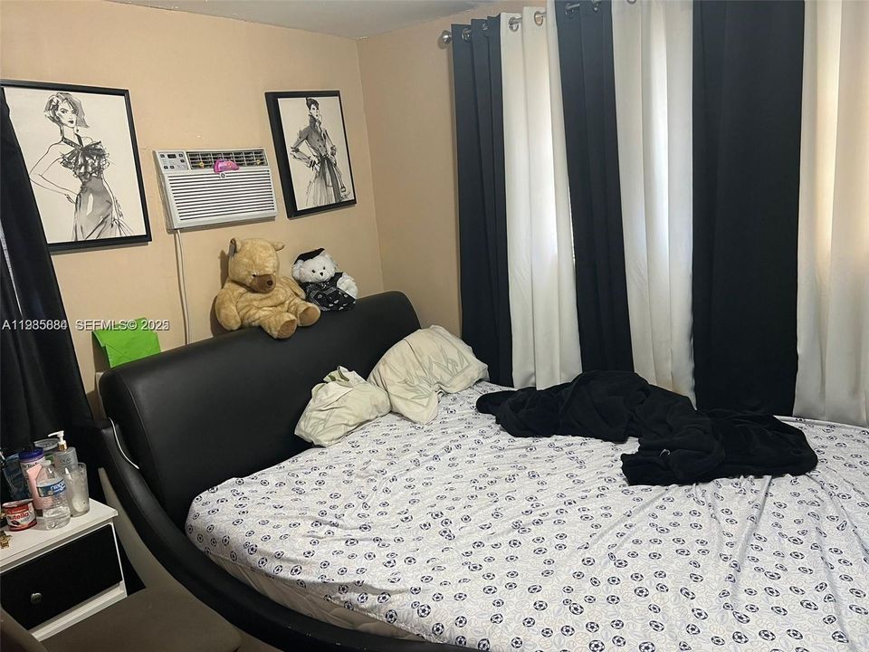 For Sale: $689,000 (0 beds, 0 baths, 2590 Square Feet)