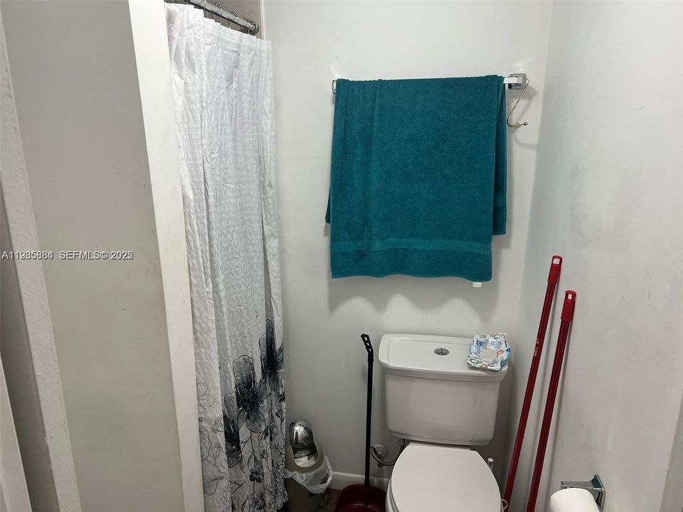 For Sale: $689,000 (0 beds, 0 baths, 2590 Square Feet)