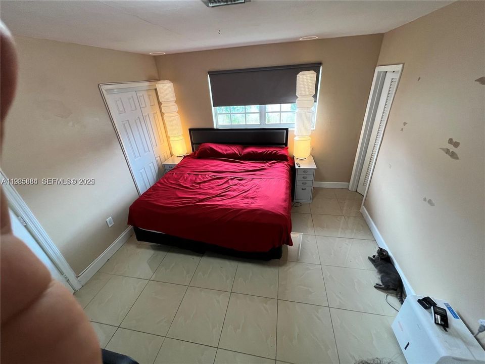 待售: $689,000 (0 贝兹, 0 浴室, 2590 平方英尺)