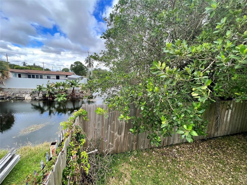 待售: $689,000 (0 贝兹, 0 浴室, 2590 平方英尺)