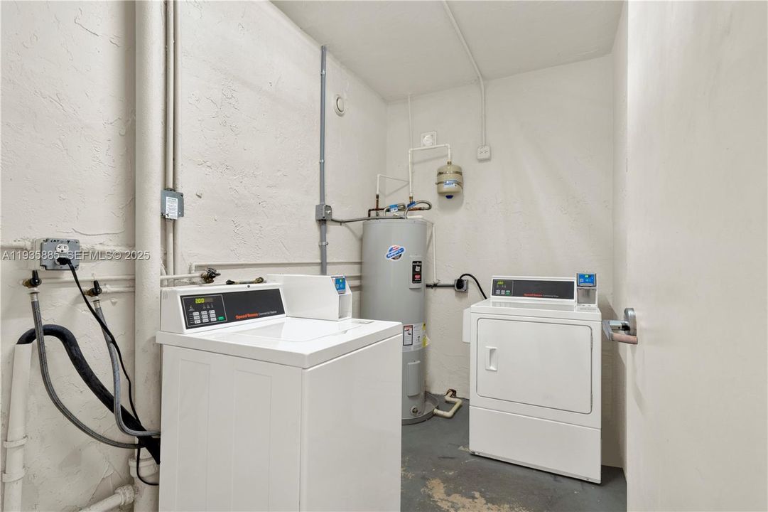 For Rent: $1,900 (1 beds, 1 baths, 665 Square Feet)