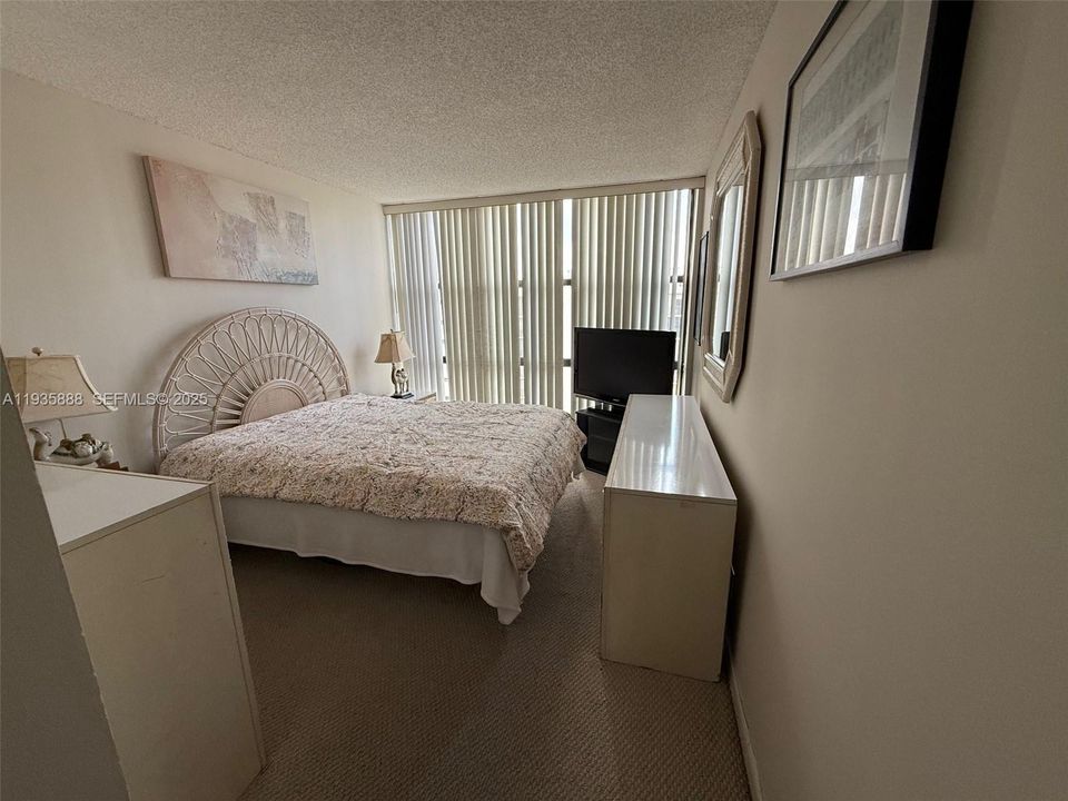 На продажу: $490,000 (2 спален, 2 ванн, 1230 Квадратных фут)