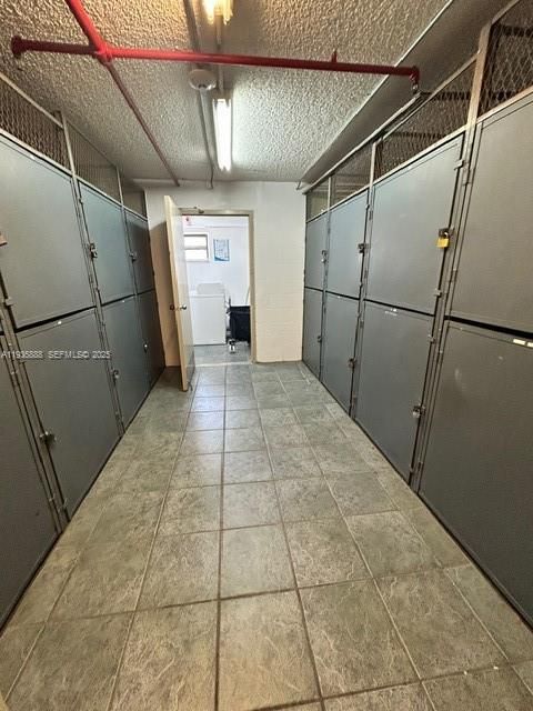 На продажу: $490,000 (2 спален, 2 ванн, 1230 Квадратных фут)