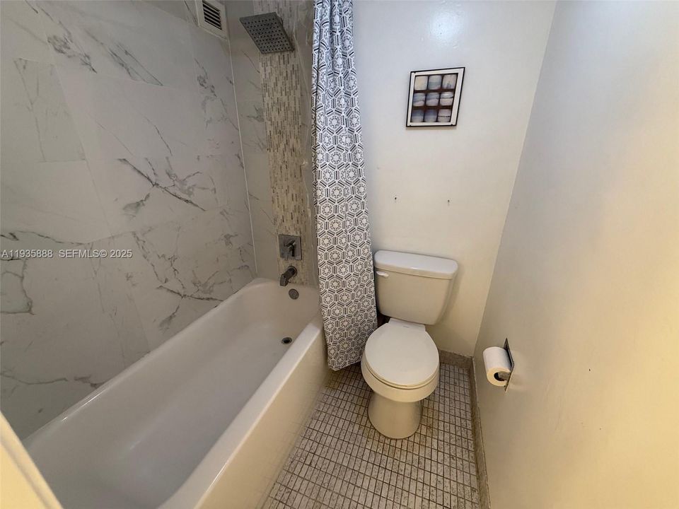 На продажу: $490,000 (2 спален, 2 ванн, 1230 Квадратных фут)