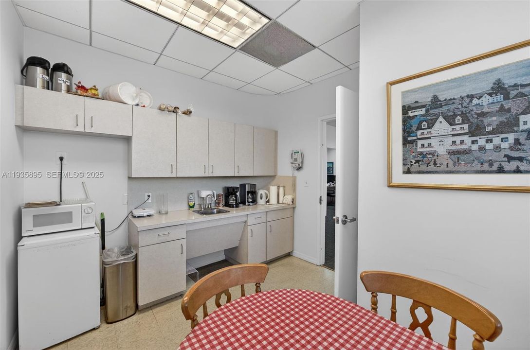 На продажу: $1,400,000 (0 спален, 0 ванн, 0 Квадратных фут)