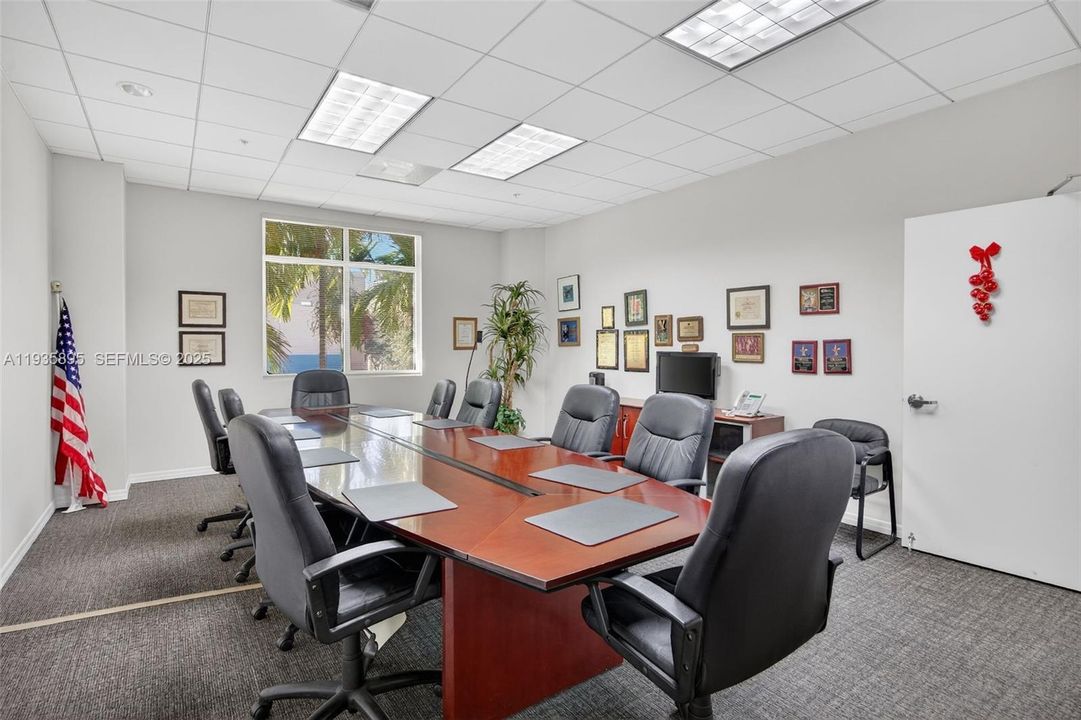 На продажу: $1,400,000 (0 спален, 0 ванн, 0 Квадратных фут)