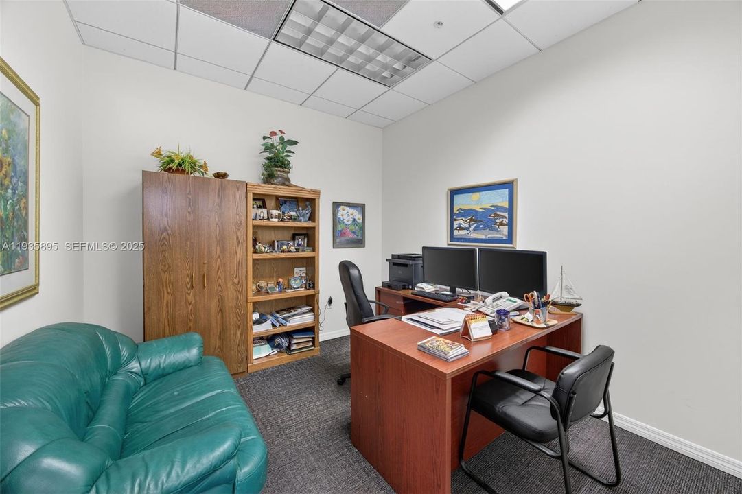 На продажу: $1,400,000 (0 спален, 0 ванн, 0 Квадратных фут)