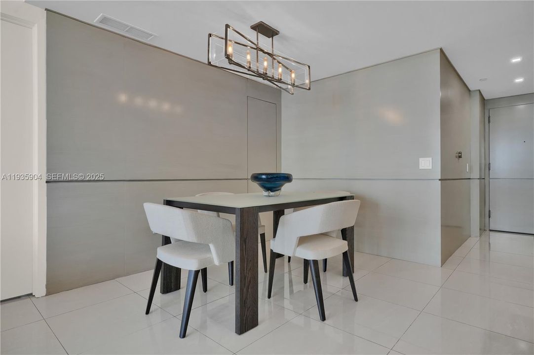 En Venta: $1,529,000 (2 camas, 2 baños, 1094 Pies cuadrados)