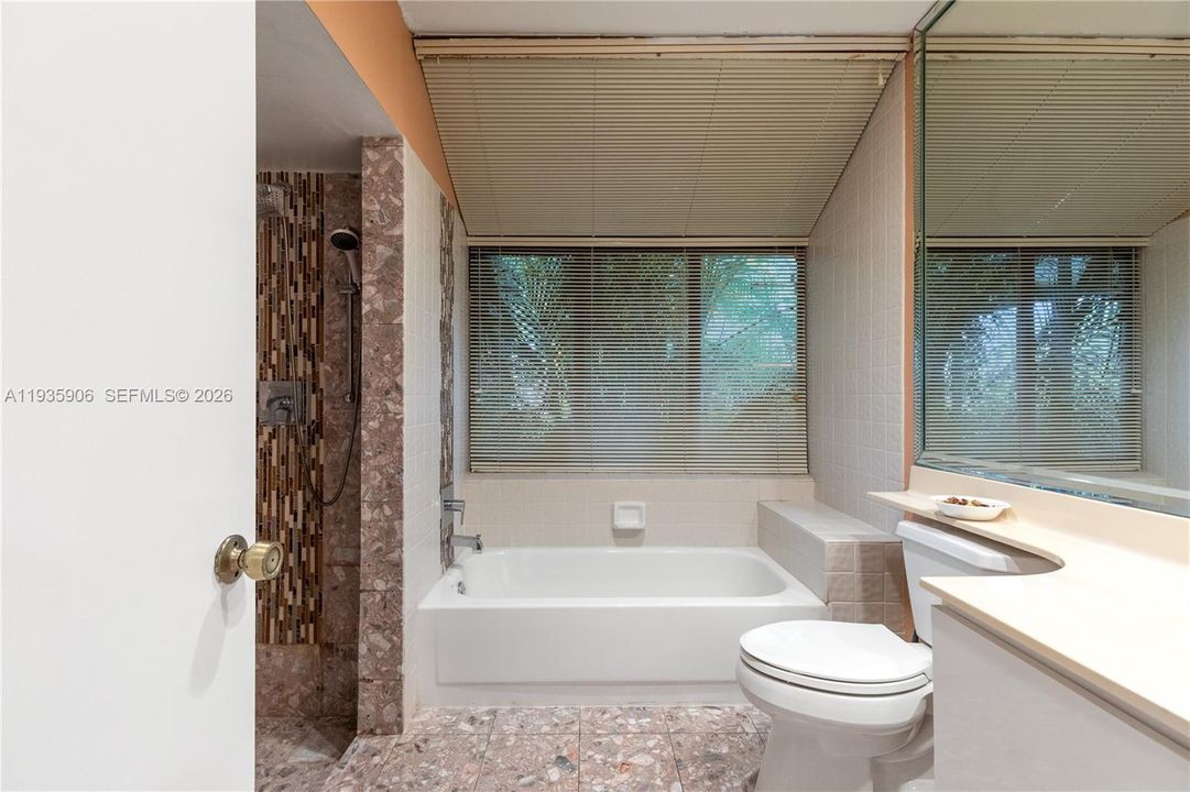 For Sale: $478,999 (3 beds, 2 baths, 1536 Square Feet)