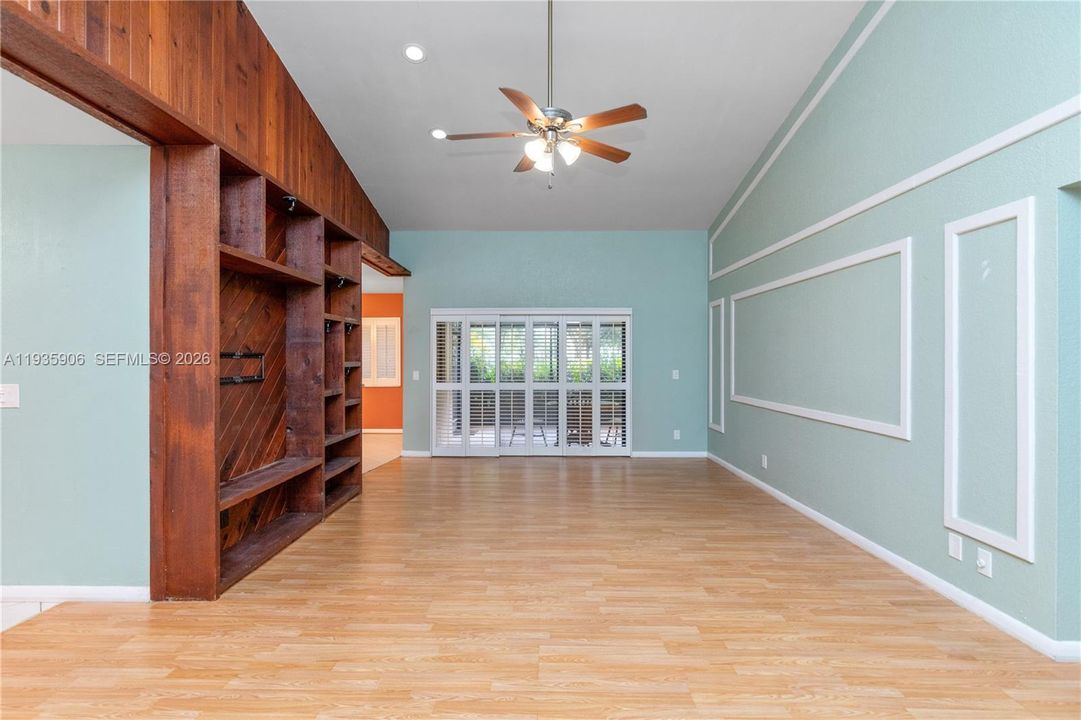 For Sale: $478,999 (3 beds, 2 baths, 1536 Square Feet)