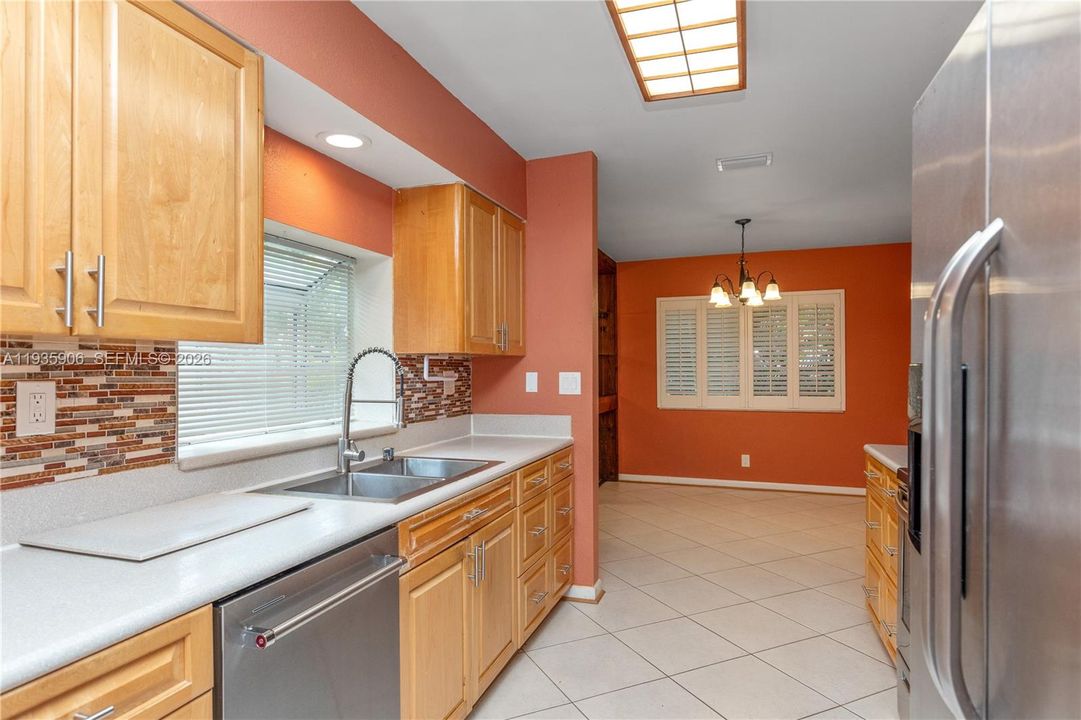 For Sale: $478,999 (3 beds, 2 baths, 1536 Square Feet)