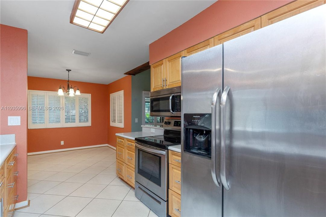 For Sale: $478,999 (3 beds, 2 baths, 1536 Square Feet)