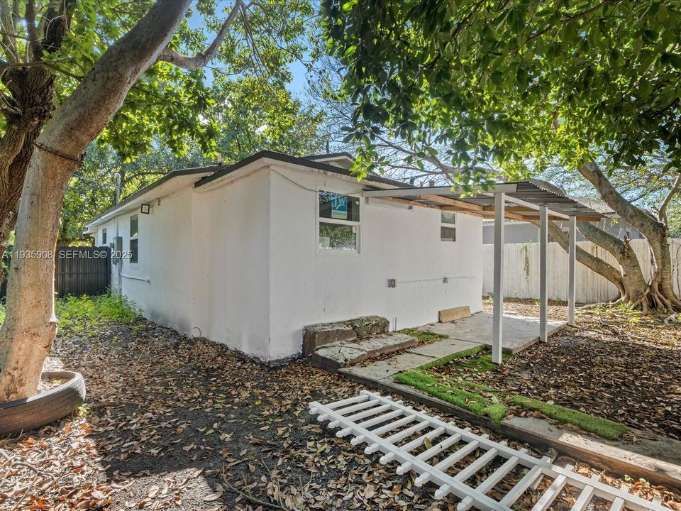 В аренду: $3,000 (3 спален, 2 ванн, 790 Квадратных фут)