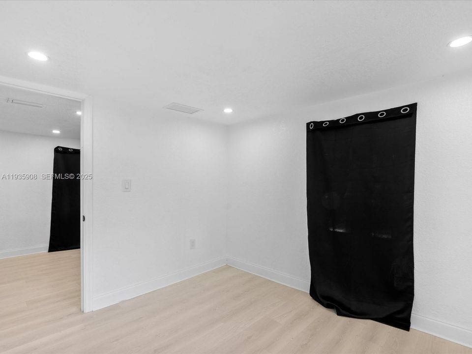 В аренду: $3,000 (3 спален, 2 ванн, 790 Квадратных фут)