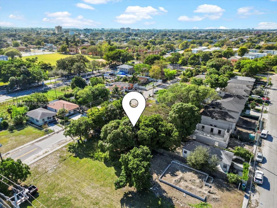 В аренду: $3,000 (3 спален, 2 ванн, 790 Квадратных фут)