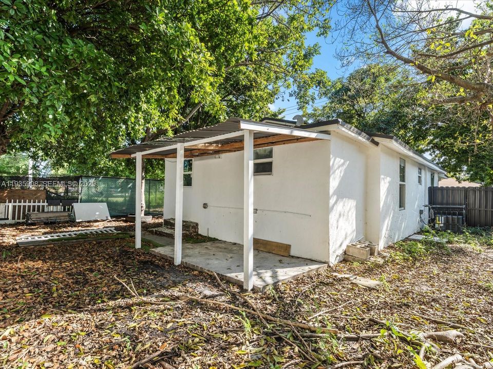 В аренду: $3,000 (3 спален, 2 ванн, 790 Квадратных фут)