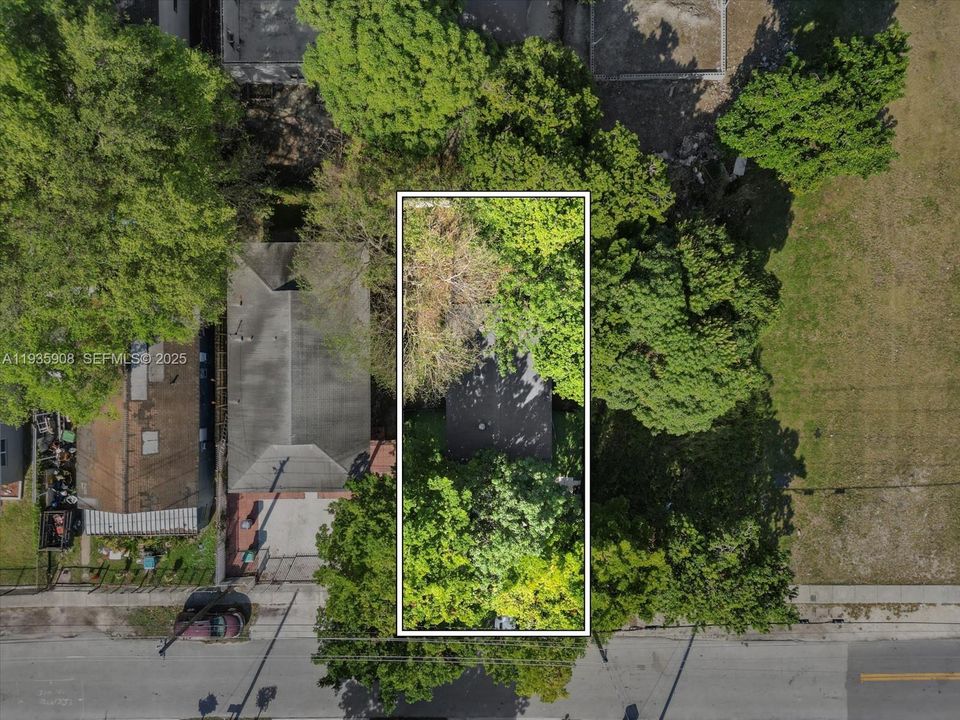 В аренду: $3,000 (3 спален, 2 ванн, 790 Квадратных фут)