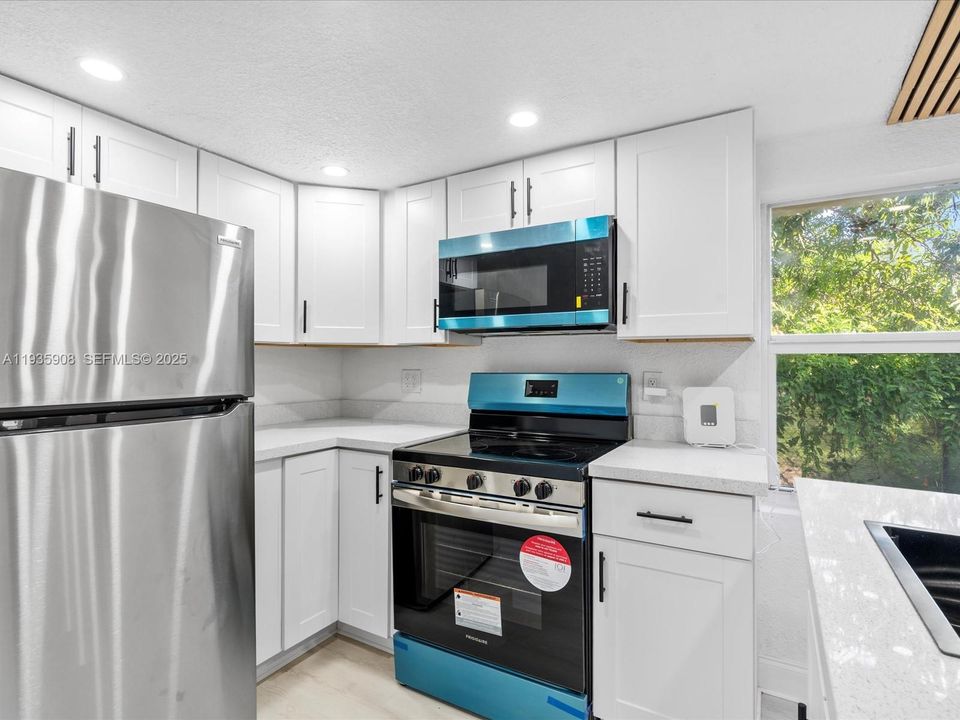 В аренду: $3,000 (3 спален, 2 ванн, 790 Квадратных фут)