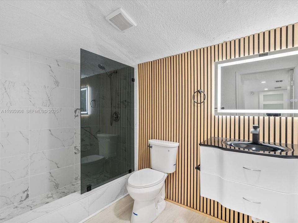 В аренду: $3,000 (3 спален, 2 ванн, 790 Квадратных фут)