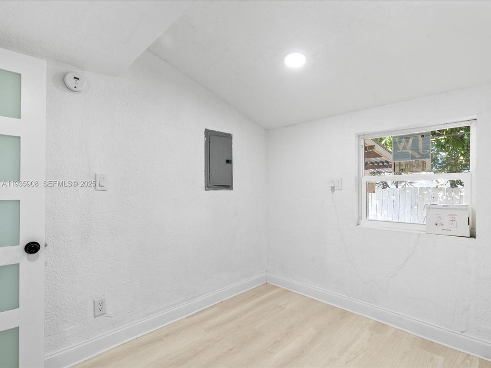 В аренду: $3,000 (3 спален, 2 ванн, 790 Квадратных фут)