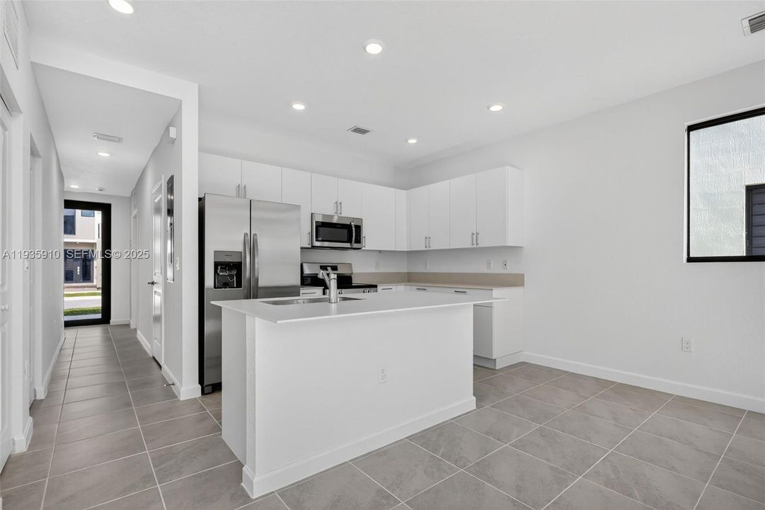 For Rent: $3,350 (4 beds, 3 baths, 1436 Square Feet)