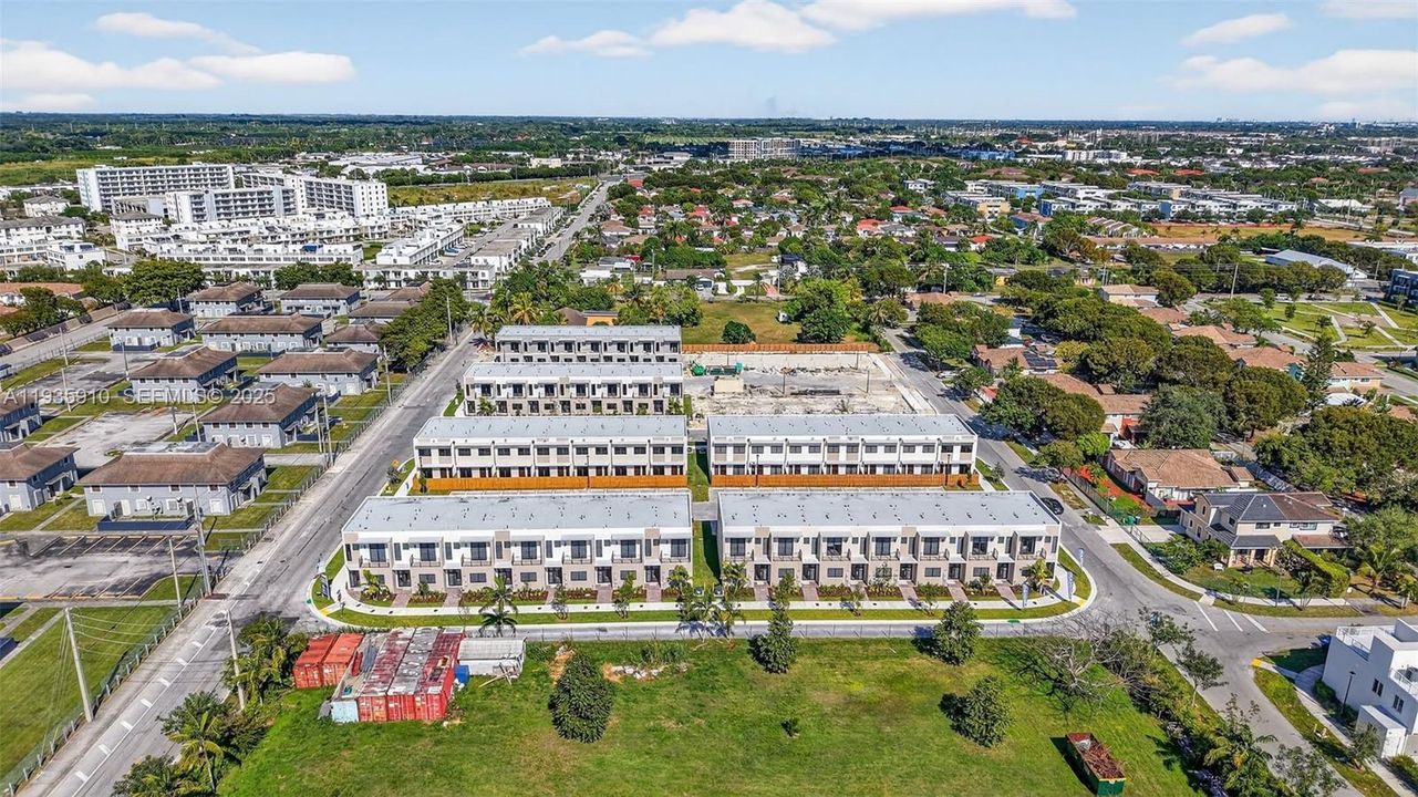 For Rent: $3,350 (4 beds, 3 baths, 1436 Square Feet)