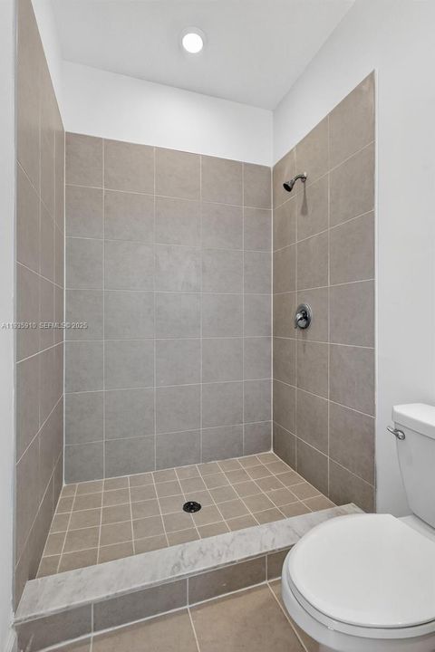 For Rent: $3,350 (4 beds, 3 baths, 1436 Square Feet)