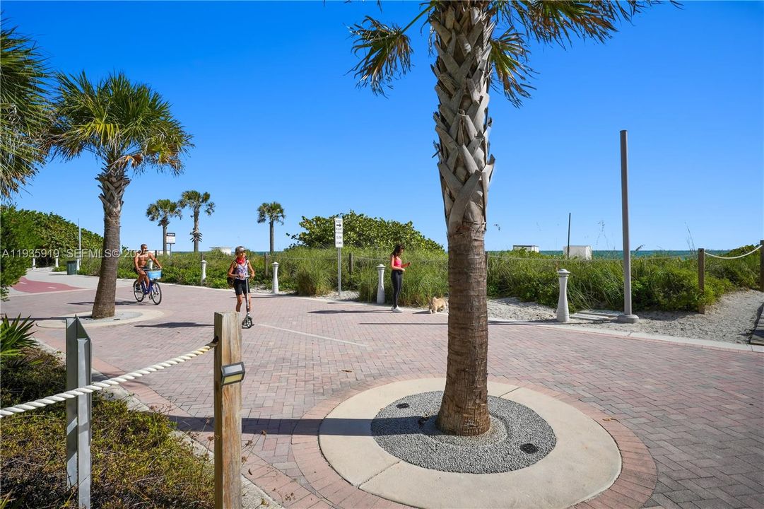 For Rent: $9,500 (2 beds, 2 baths, 1094 Square Feet)