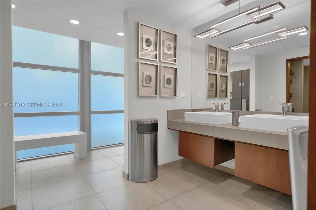 For Rent: $9,500 (2 beds, 2 baths, 1094 Square Feet)