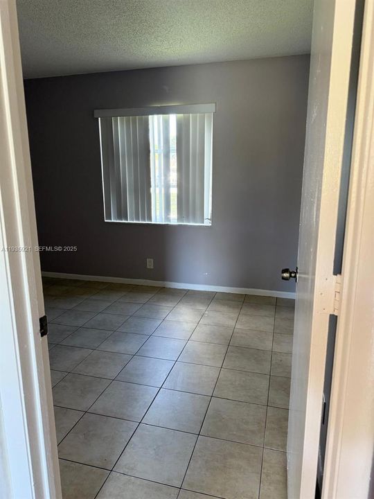 В аренду: $1,730 (2 спален, 1 ванн, 630 Квадратных фут)