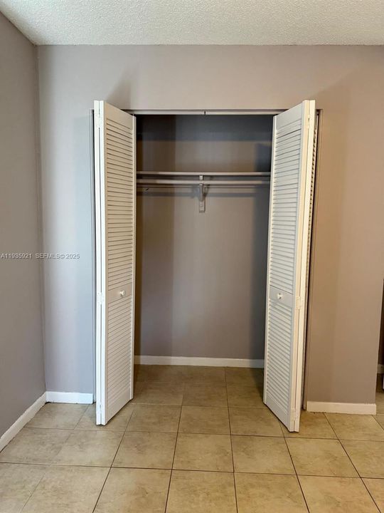 В аренду: $1,730 (2 спален, 1 ванн, 630 Квадратных фут)