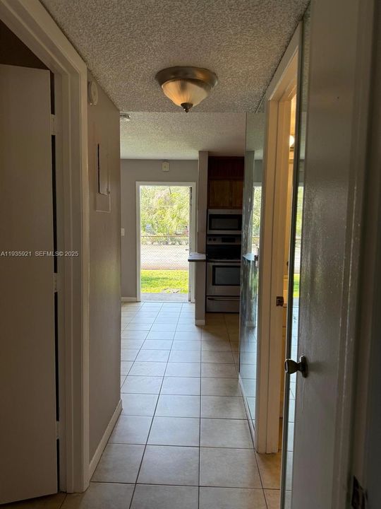 В аренду: $1,730 (2 спален, 1 ванн, 630 Квадратных фут)