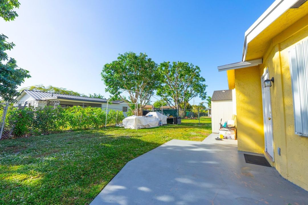 待售: $465,000 (3 贝兹, 2 浴室, 1635 平方英尺)