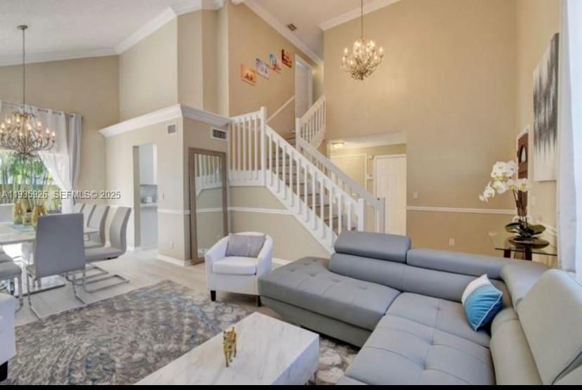 待售: $789,000 (5 贝兹, 2 浴室, 1946 平方英尺)